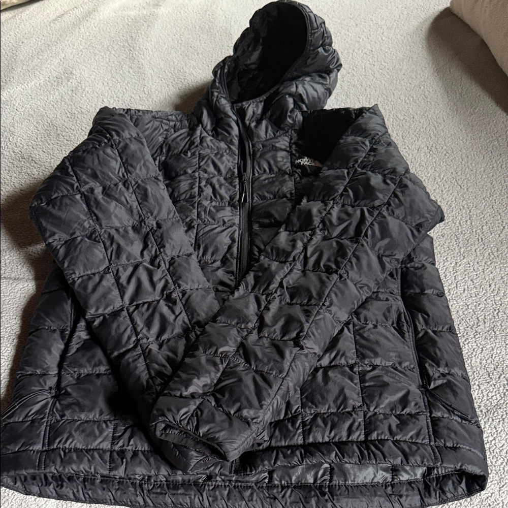 The North Face Black ThermoBall Eco Men's Jacket - Logo Tag - Picture 4 of 5